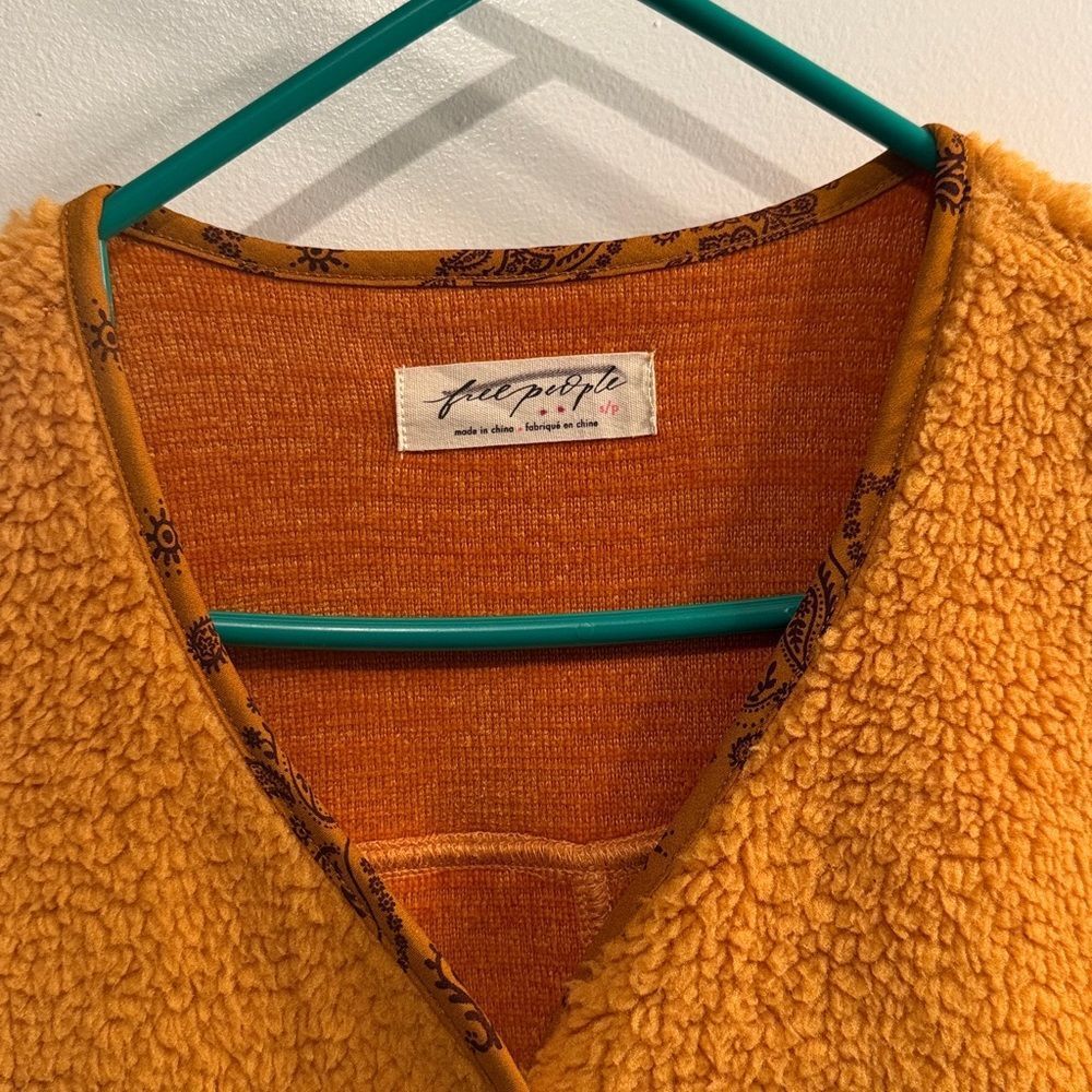 Free People Outlaw Sherpa Vest - Picture 5 of 6